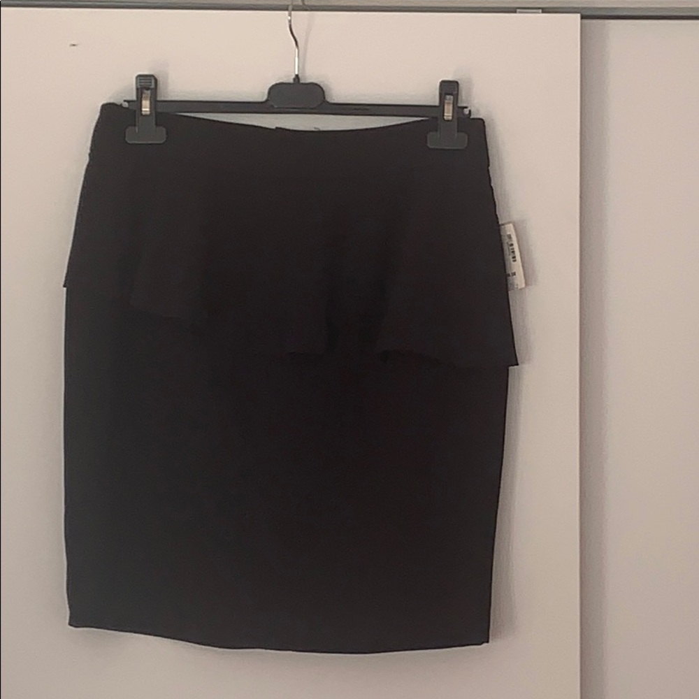 Peplum crepe skirt